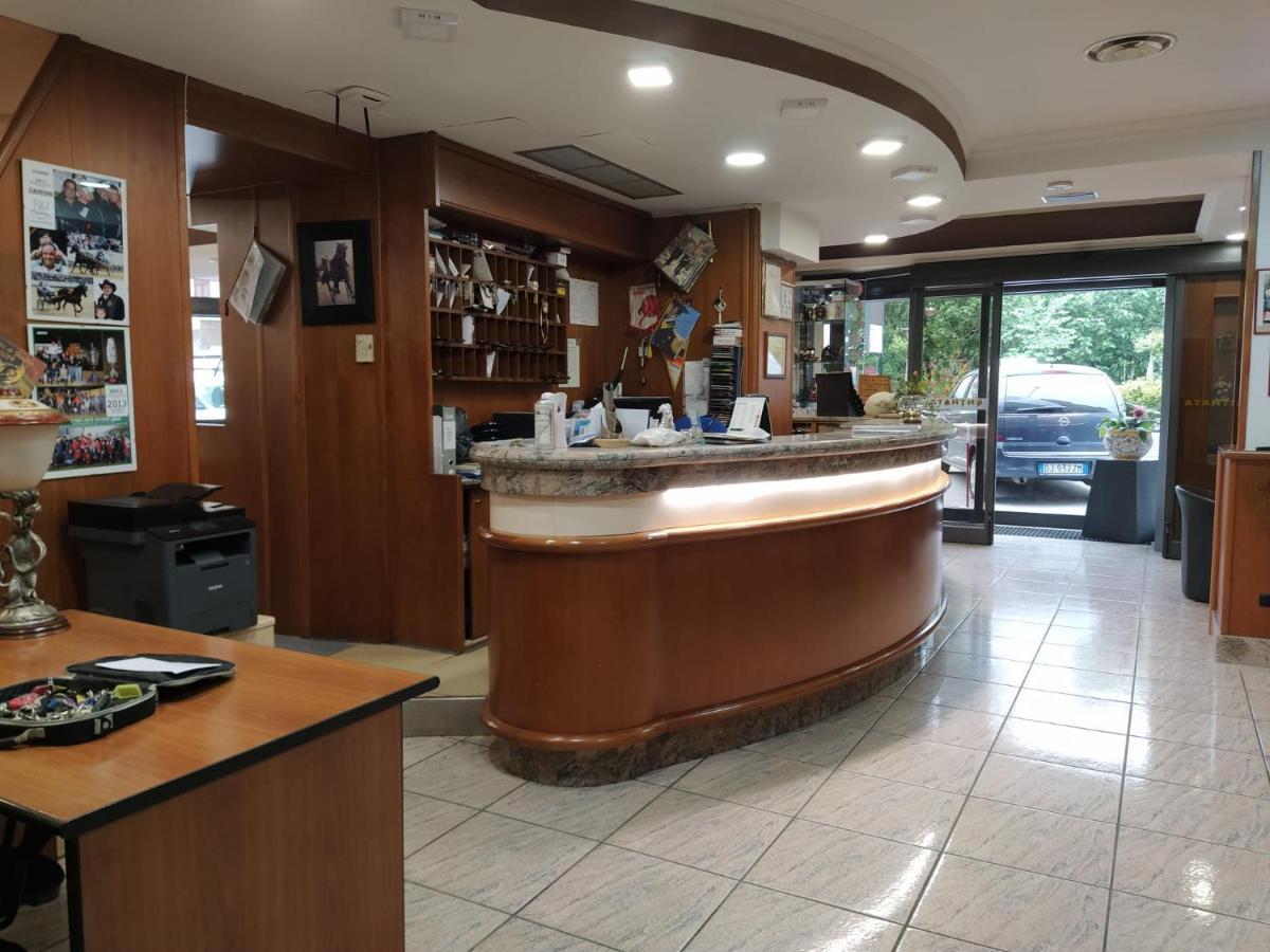 Hotel Residence Memmina Frosinone Exterior foto